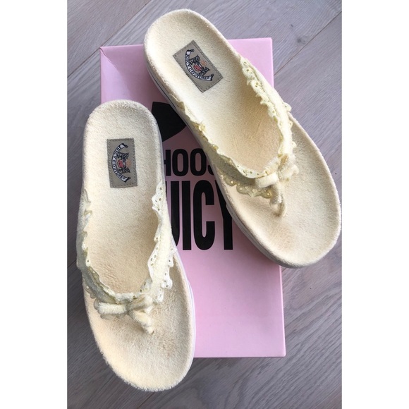 Juicy Couture Sunset Sandals in Light Yellow Terry - Picture 2 of 4